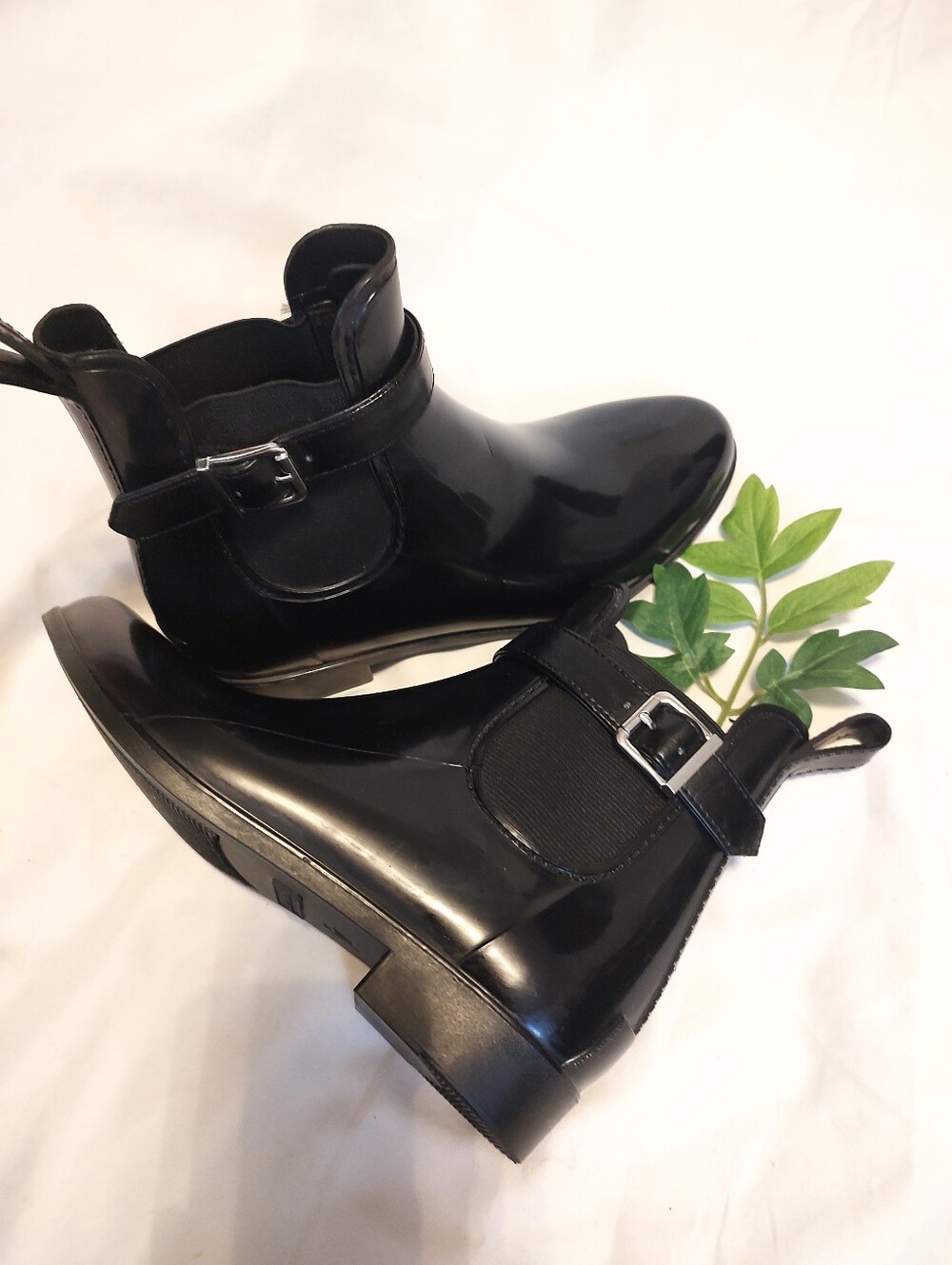 Marc Fisher Black Rainy 2 Water-repellent Rain Booties Rubber Size 7M